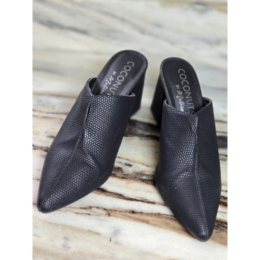 Capsule Wardrobe Minimalist Black Textured Pointed Toe Block Heel Mules 8M